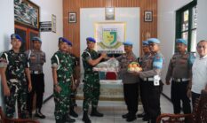 Perkuat Sinergitas TNI-Polri, Polres Sumenep Beri Kejutan HUT ke-80 Polisi Militer TNI AD